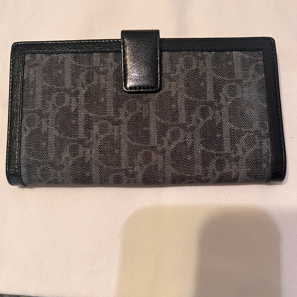 GORGEOUS & RARE💕DIOR FLIGHT WALLET💗 - Picture 4 of 11
